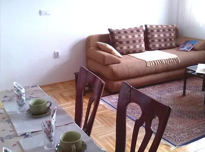 Zdenka Apartment Trogir