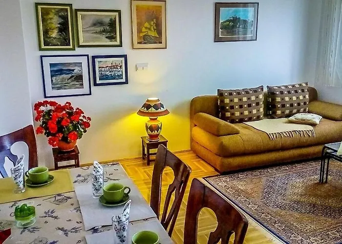 Zdenka Апартаменти Трогір