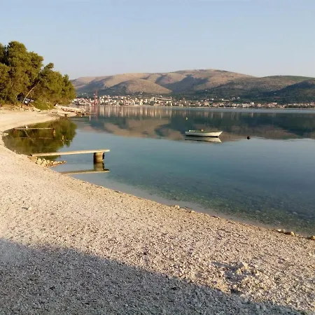 Zdenka アパート *